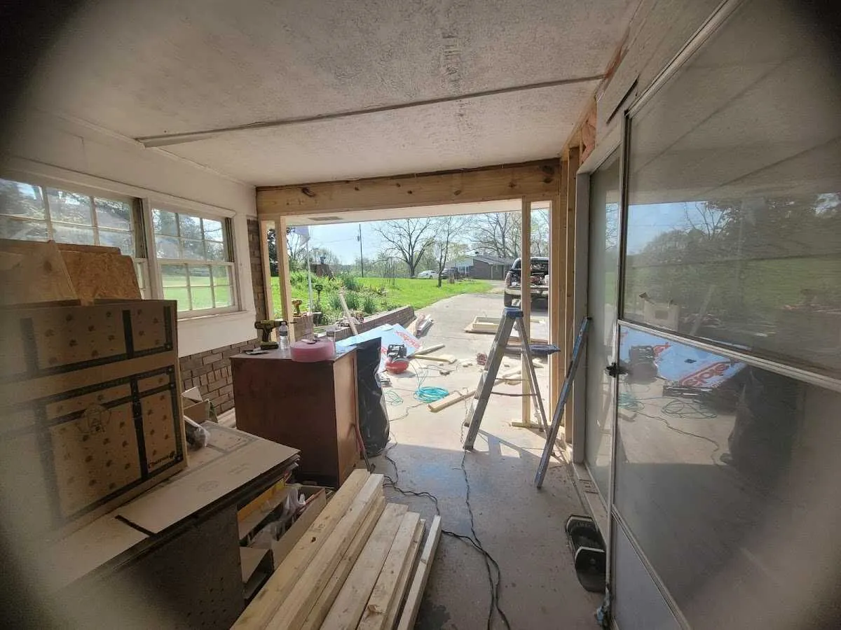 Air movers and dehumidifier for Water Mitigation Services in Russellville